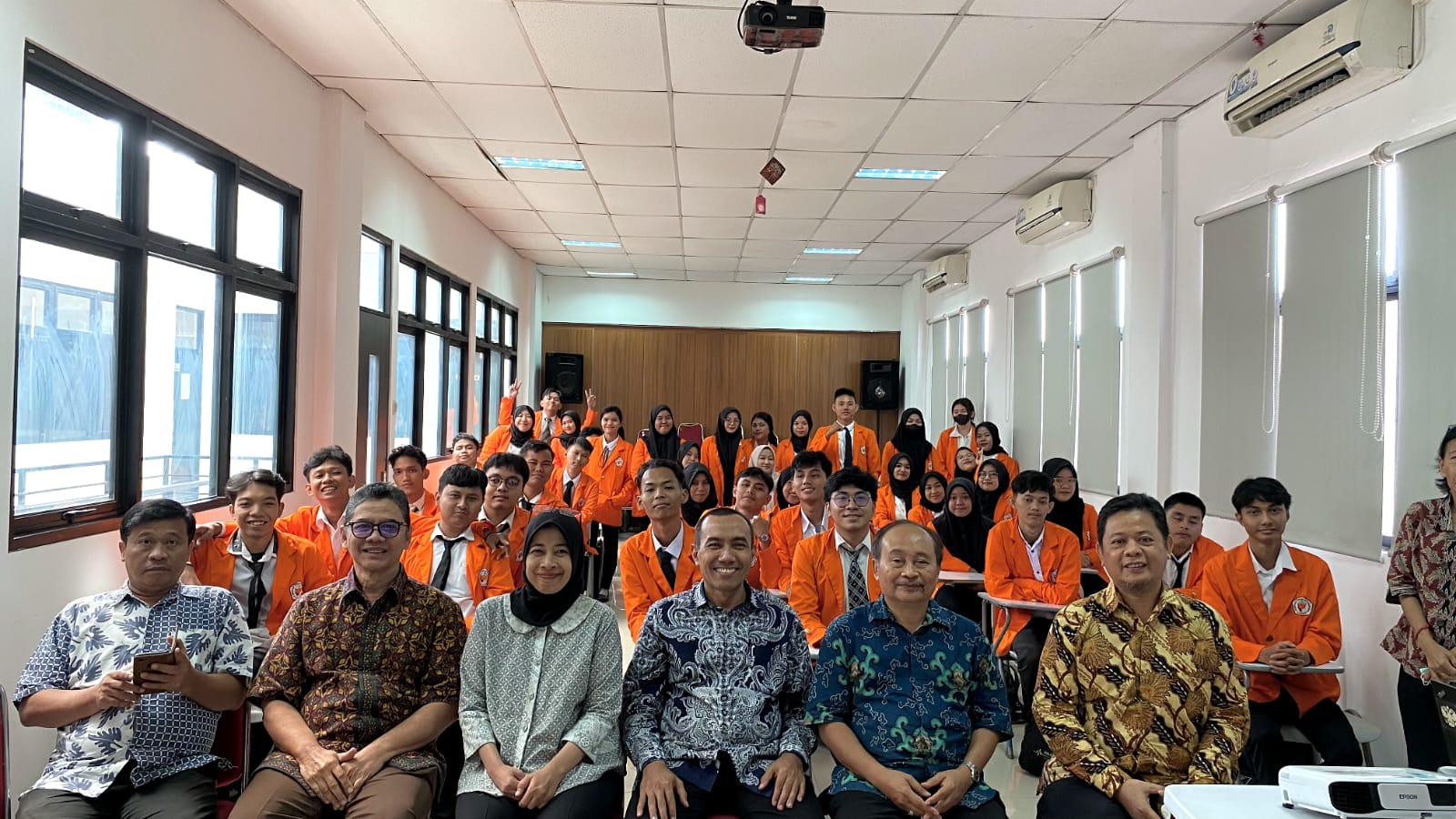 WhatsApp Image 2026-03-03 at 15.57.53